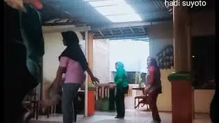 SENAM PEMULA BUAT KESEHATAN||EMAK EMAK GAUL2023