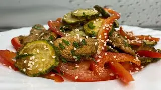 Салат с кабачком и курицей в кисло-сладком соусе. Вкусный и лёгкий салат!