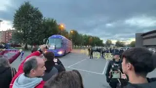 Ambiente de fiesta Real Ávila-Real Oviedo