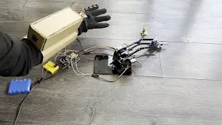 Hand Gesture Controlled Robotic Arm using ESP32 (Bluetooth) | ESP32 Project