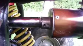 Je quad avec pot est sans pot d'échappement