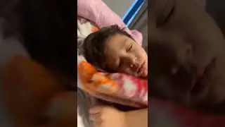 трусы ребёнку вообще-то менять надо