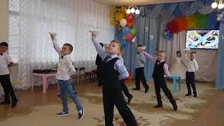 Вход Мой бумажный самолет Д сад №15 гг  Минусинск выпуск Зубковой Т