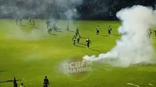 Arema fc vs Persebaya Fight || Football Fan Fights || Indonesia's Police Action