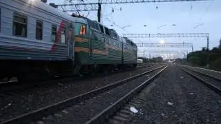 Электровоз ЧС7-158 с поездом № 85 Москва - Климов