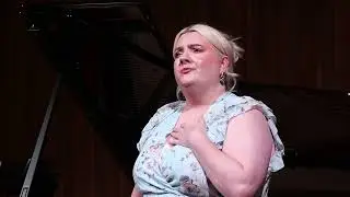 Lorna McLean & Aleksandra Myslek  performing Longing from Two poems of the wind by Samuel Barber.