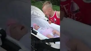 Дети смеются.приколы