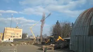 Спил опасных деревьев