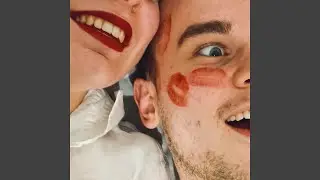 Поцелуй