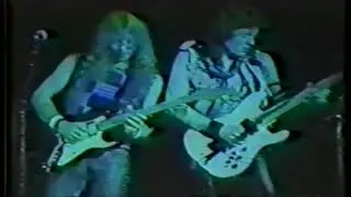 Dave Murray & Adrian Smith Guitar Solo (Walking on Glass) '86