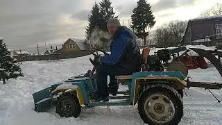 минитрактор из мотоблока,чистим снег по музыку.