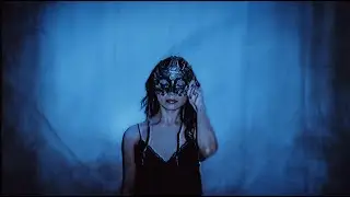 I love masked men.