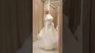 Какое вам больше понравилось? 🥰 #weddingdress #wedding #bride