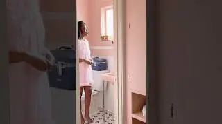 Touring a vintage motel room 