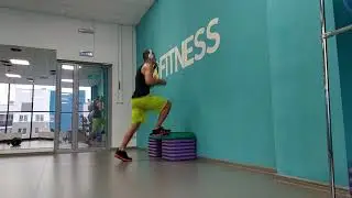 Прыжки и зашагивания на степ