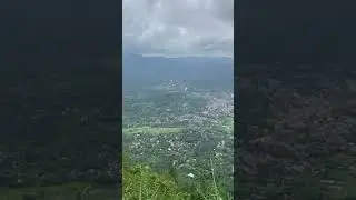 Окрестности вокруг башни Амбулувава в Шри Ланке 🏞️⏫🏞️🇱🇰