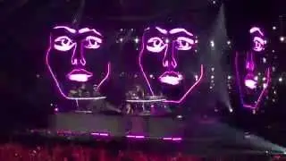 Disclosure & Sam Smith - Latch (Live at Los Angeles Sports Arena)