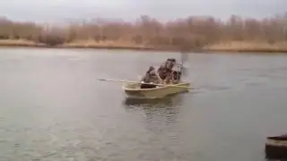 Аэродвижитель 9 л/с на пластиковой лодке 4,2 м