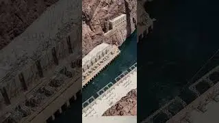 Looking Over Hoover Dam's Edge!