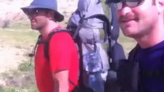 שני חברים יצאו לדרך