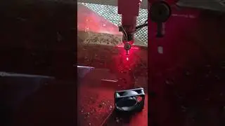 Выжигание лазерем на деке моей кастомной бас гитаре Lunatico (мастер JK Custom)