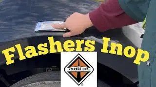 International Semi Truck Flashers Inoperable