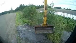 Short boom for beaver dam