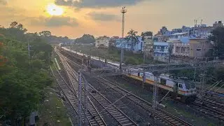 SHRI MATA VAISHNODEVI KATRA BOUND SWARAJ EXPRESS ARRIVING DAHOD IN GOLDEN EVENING!!!