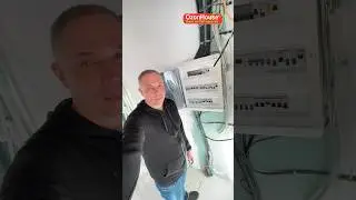 🏠 Как сделать скрытую электрику в СИП доме [12+] #shorts #домаизсиппанелей #сиппанели #сипдом