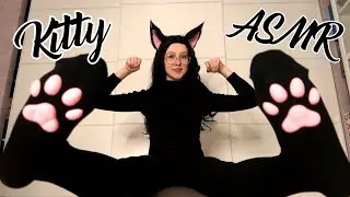 ASMR Kitty paws walking sounds 🐈 My cat socks relaxing sounds