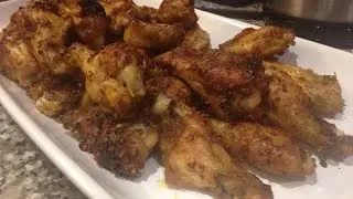 HOW TO COOK CHICKEN WINGS IN THE OVEN