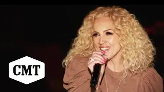 Little Big Town Performs 