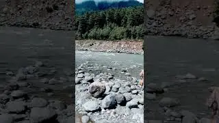 “Gar firdaus, bar ruhe zamin ast, hamin asto, hamin asto, hamin ast.”