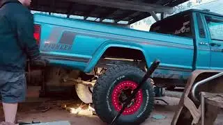 Jeep comanche bed install