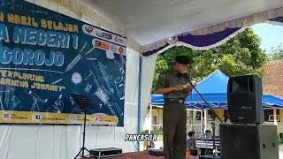 seorang siswa pemalu tiba2 mau membaca puisi di panen hasil belajar