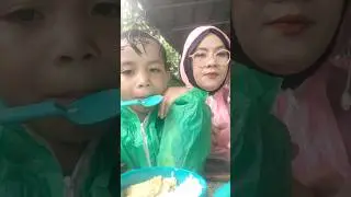Junajanu was left by his mother to eat kebab
