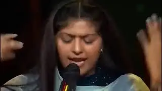 Shahrukh Khan got fascinated by Nooran Sisters singing Old Video #nooransisters
