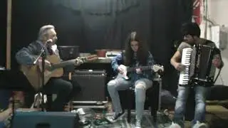 Paz a Sqola con Gang  e Marta