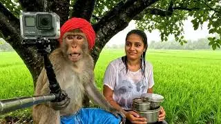 Allahabadia monkey vlogger aur usaki saali dhan ki ropai kar rahe hai @Allahabadiamonkeyvloggar