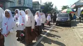 Pawai Budaya 100 Th Yayasan Al Maarif Rombongan MTS Al Maarif