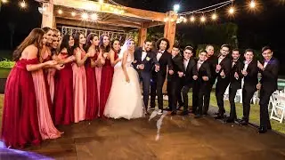 VAMOS A UNA BODA | GRIS Y CHARLY