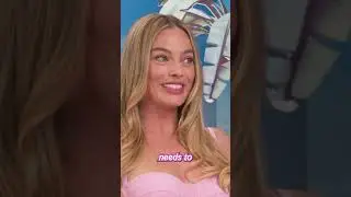 Margot Robbie EMBARRASSING Ryan Gosling 
