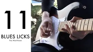 How to Play - Easy Blues Licks on A - Guitar Lesson