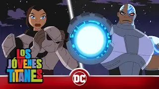 ¡Cyborg Viaja Al Pasado! | Los Jóvenes Titanes en Español