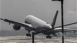 Este avión aterrizó muy fuerte.
