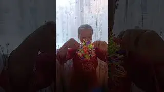Интересная игрушка. Раскрывающийся шар