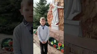 стихотворение "Обелиски" автор Эдуард Гетманский исполняет Степан Денисенко