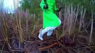 lake, wet clothes boots. Одязі купався, озері, білі лакові ботфорти, джинси, зелений шкіряний плащ.