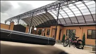 Навес с элементами ковки