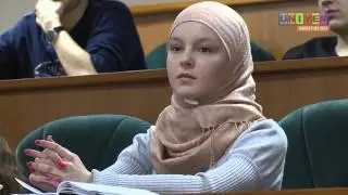 Выступление депутата Госдумы РФ А. Сидякина в КФУ. Хиджаб носить-то можно???